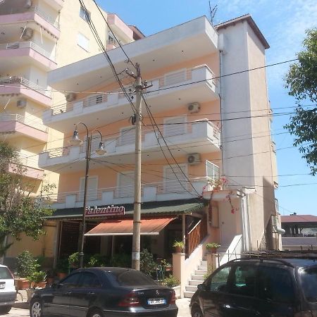 Christos Apartments Sarandë Eksteriør bilde